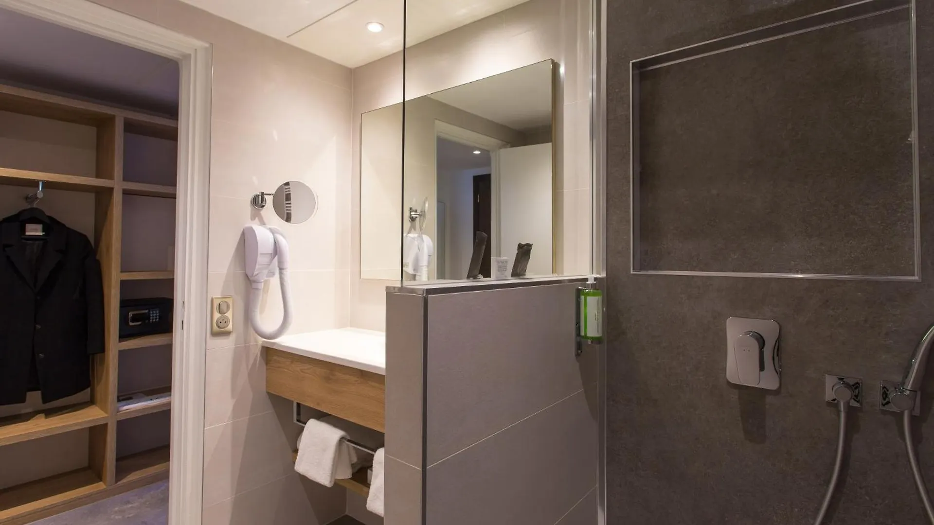 Hotel Des Congres Villeurbanne