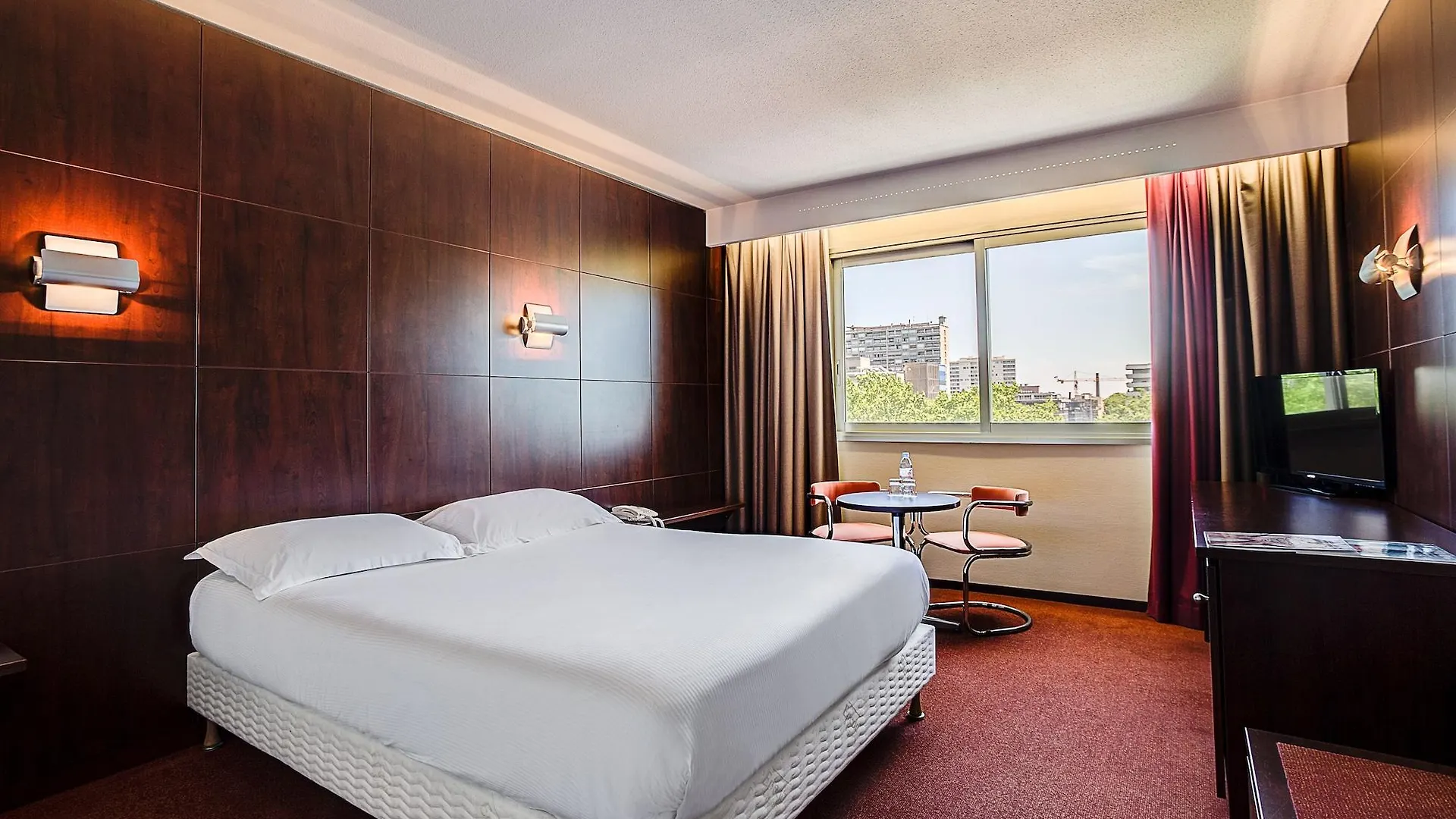 Hotel Des Congres Βιλερμπάν Γαλλία
